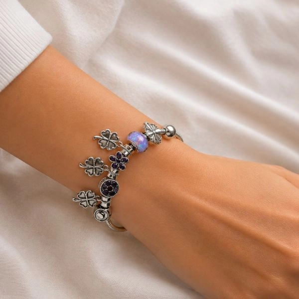 Bracelet with pendants